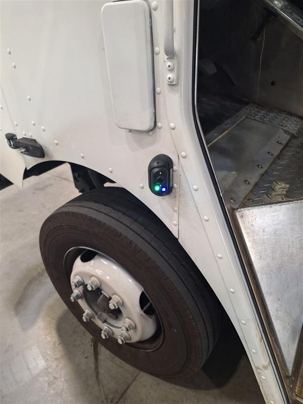 Heavy Duty 3 Camera Rear-View System with Sensors for Delivery Trucks in 1080P