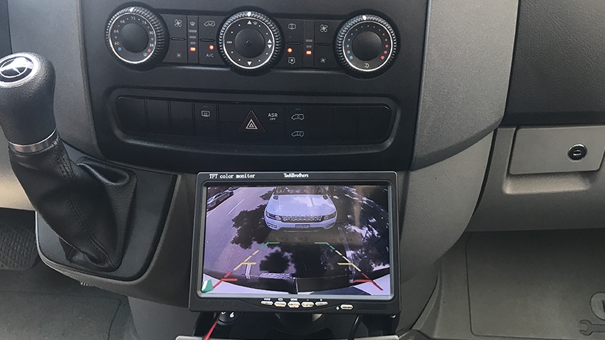 strottenhoofd Haringen Blazen Mercedes Sprinter Van Wireless Backup Camera (Birds Eye View)